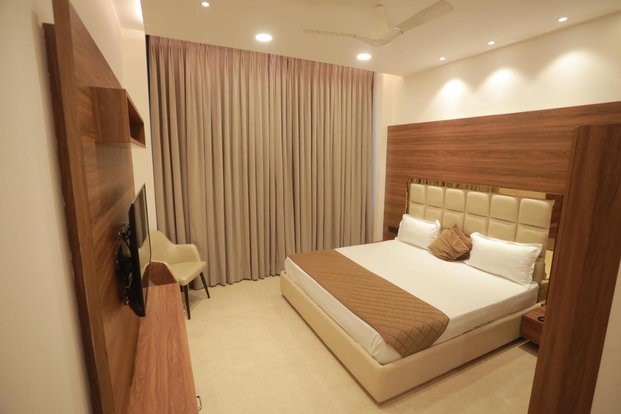 Ovel Hotel Ludhiana Quarto foto